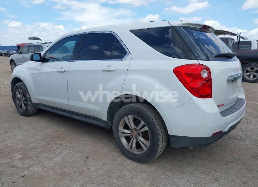 Photo 3 of 2015 Chevrolet Equinox LS (VIN 2GNALAEK7F1129871)