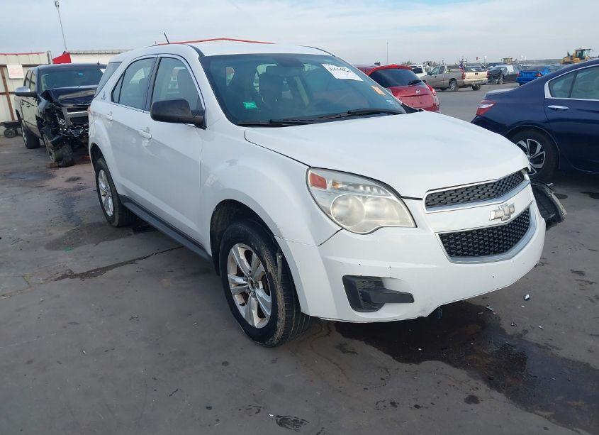 2015 Chevrolet Equinox LS (VIN 2GNALAEK7F1130695) main photo