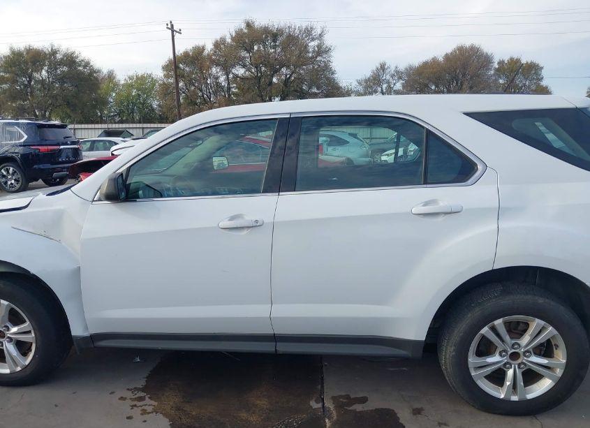Photo 14 of 2015 Chevrolet Equinox LS (VIN 2GNALAEK7F1130695)