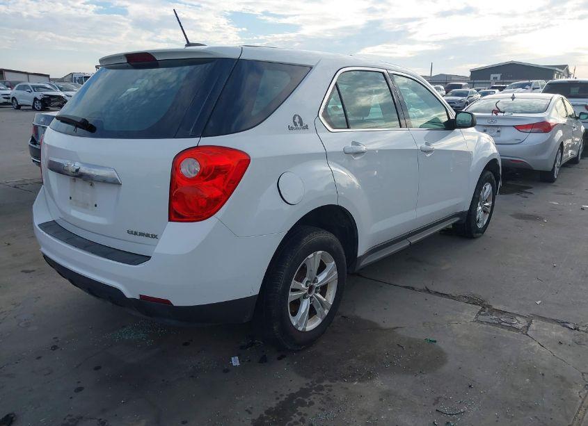 Photo 4 of 2015 Chevrolet Equinox LS (VIN 2GNALAEK7F1130695)