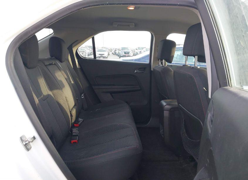 Photo 8 of 2015 Chevrolet Equinox LS (VIN 2GNALAEK7F1130695)