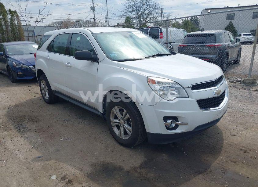 2015 Chevrolet Equinox LS (VIN 2GNALAEK7F1132883) main photo