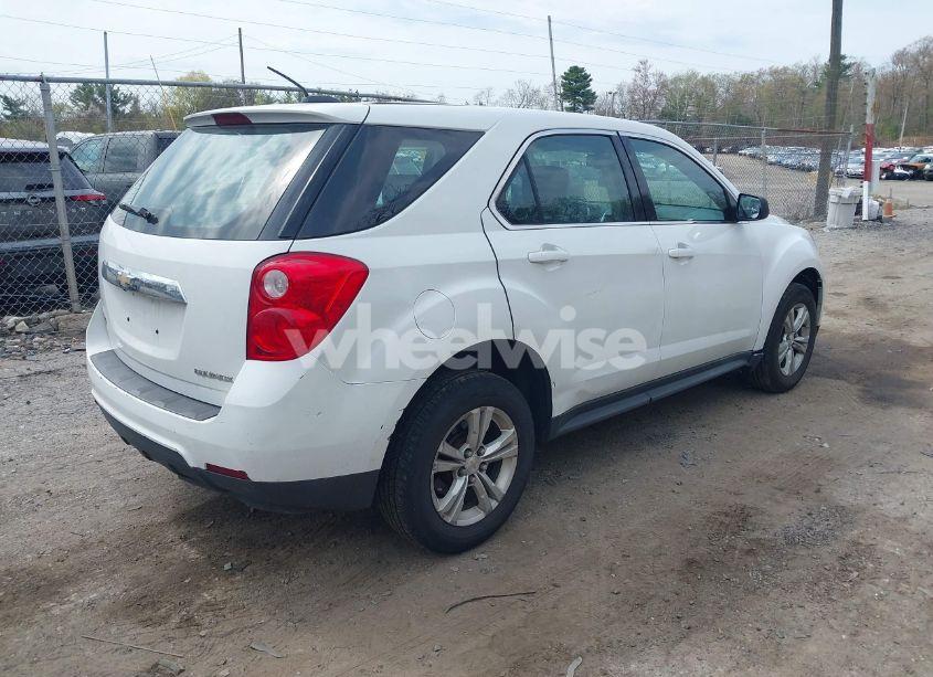 Photo 4 of 2015 Chevrolet Equinox LS (VIN 2GNALAEK7F1132883)