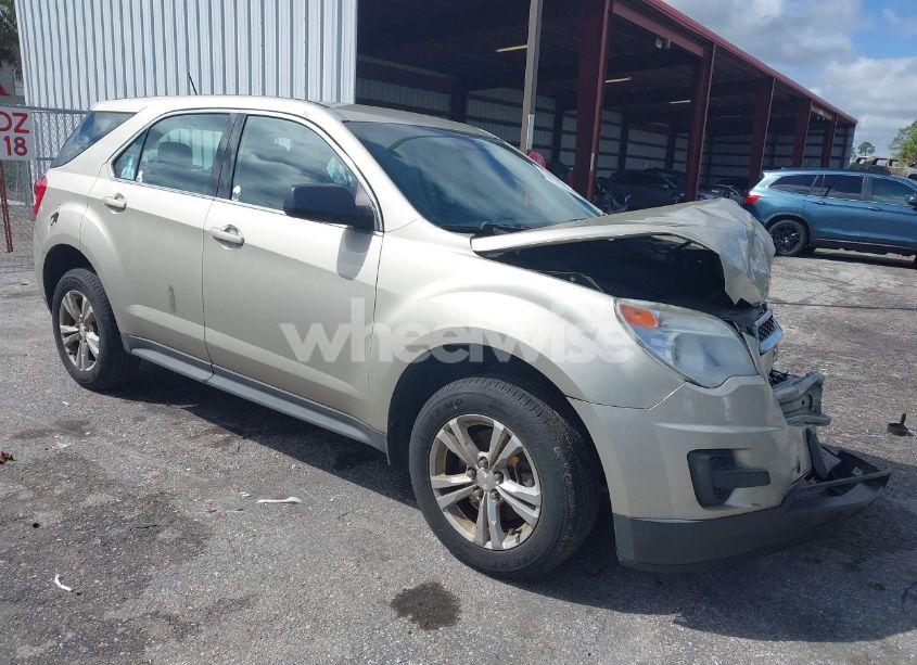 2015 Chevrolet Equinox LS (VIN 2GNALAEK7F1180061) main photo