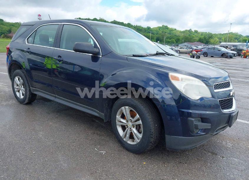 2015 Chevrolet Equinox LS (VIN 2GNALAEK7F6215474) main photo