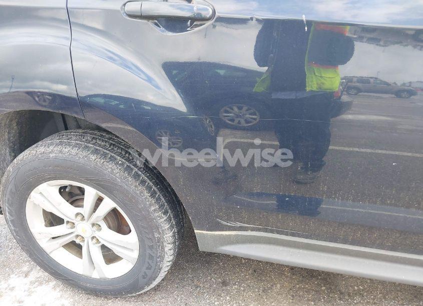 Photo 13 of 2015 Chevrolet Equinox LS (VIN 2GNALAEK7F6215474)