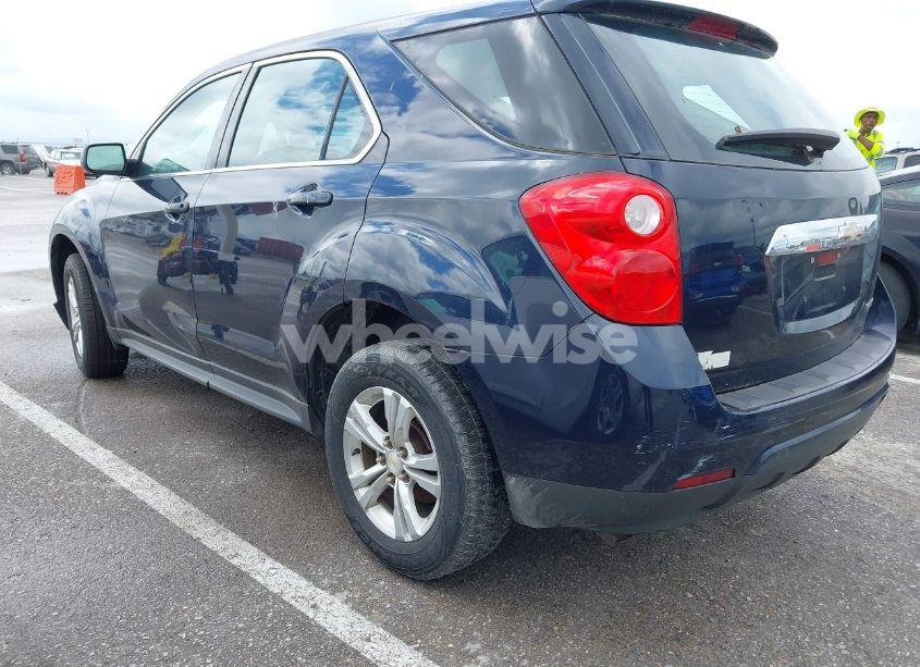 Photo 3 of 2015 Chevrolet Equinox LS (VIN 2GNALAEK7F6215474)