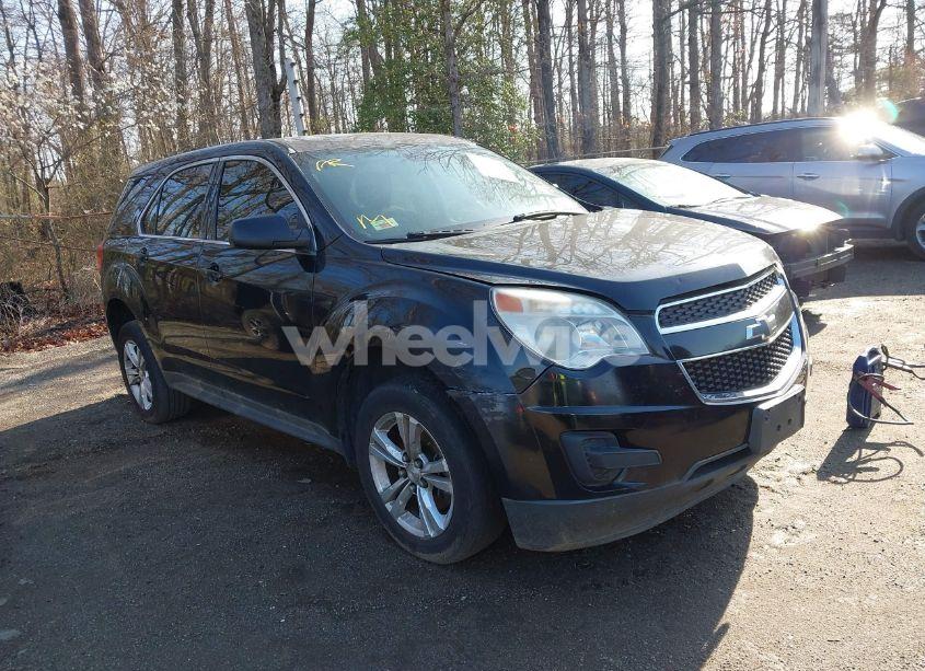2015 Chevrolet Equinox LS (VIN 2GNALAEK7F6390016) main photo