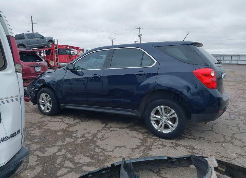 Photo 15 of 2015 Chevrolet Equinox LS (VIN 2GNALAEK7F6424715)