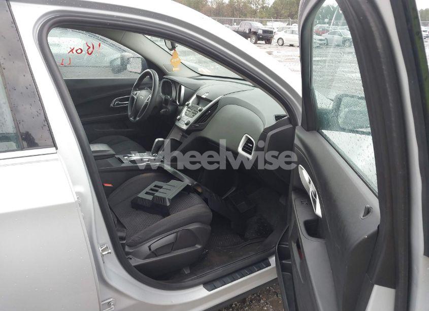 Photo 5 of 2014 Chevrolet Equinox LS (VIN 2GNALAEK8E6332432)