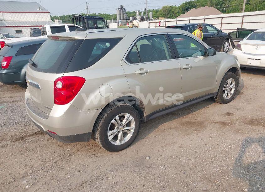 Photo 4 of 2015 Chevrolet Equinox LS (VIN 2GNALAEK8F1129376)