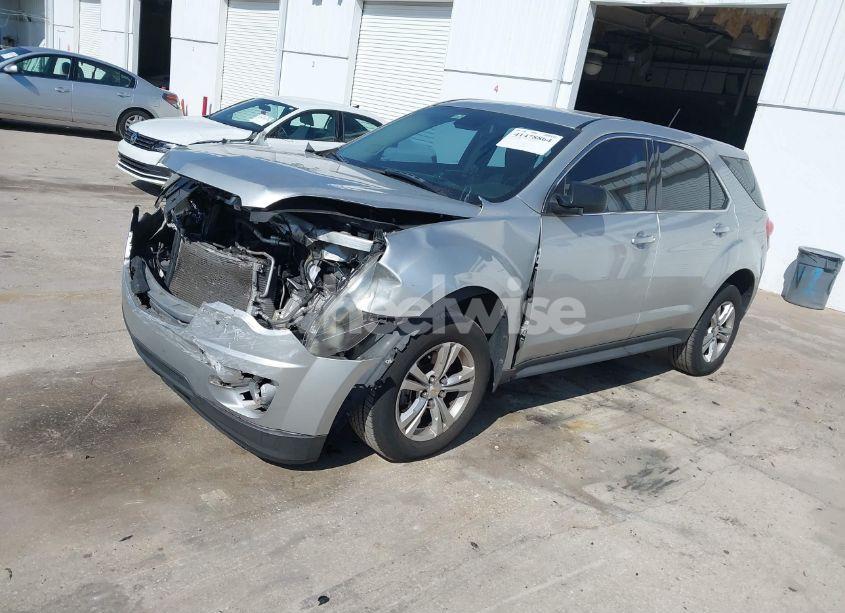 Photo 2 of 2015 Chevrolet Equinox LS (VIN 2GNALAEK8F1144444)