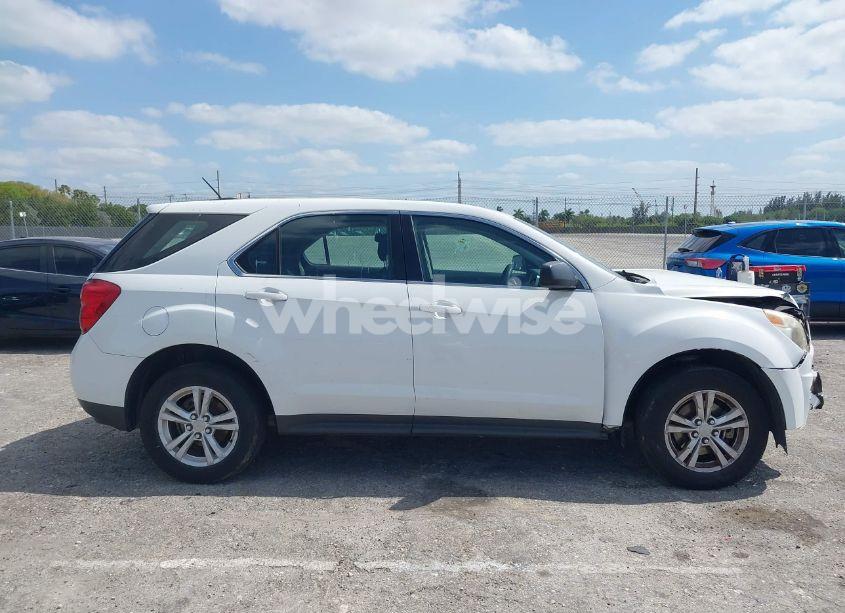 Photo 13 of 2015 Chevrolet Equinox LS (VIN 2GNALAEK8F1155802)