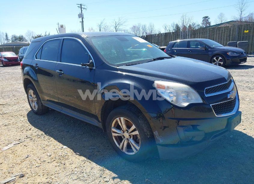 2015 Chevrolet Equinox LS (VIN 2GNALAEK8F1177475) main photo