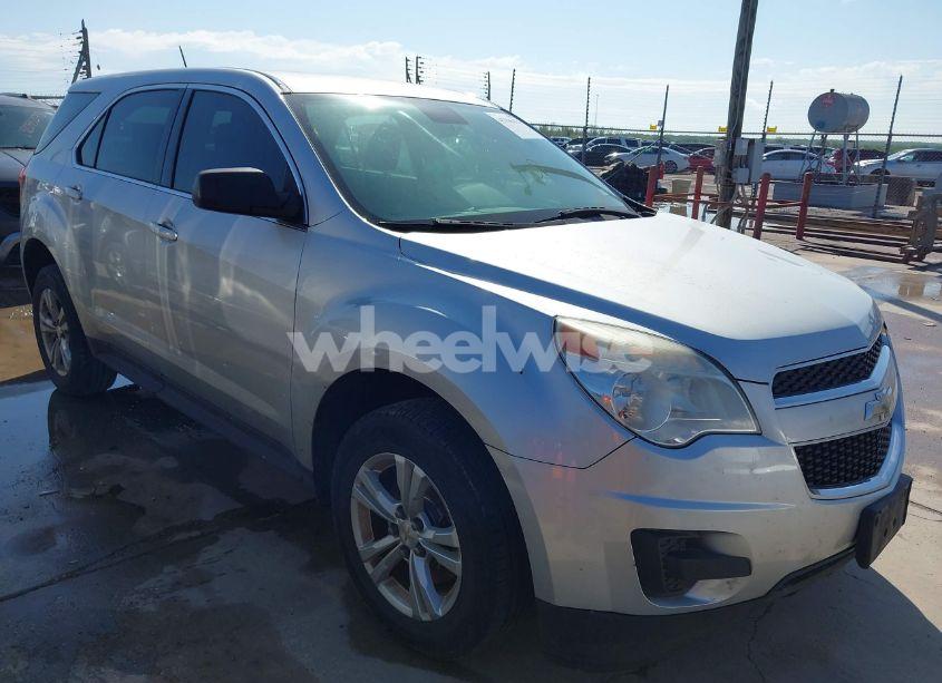 2015 Chevrolet Equinox LS (VIN 2GNALAEK8F1179193) main photo