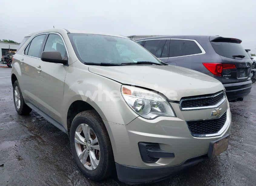 2015 Chevrolet Equinox LS (VIN 2GNALAEK8F1181218) main photo