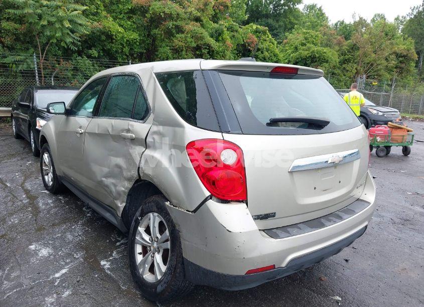 Photo 3 of 2015 Chevrolet Equinox LS (VIN 2GNALAEK8F1181218)