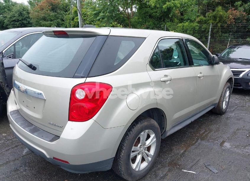 Photo 4 of 2015 Chevrolet Equinox LS (VIN 2GNALAEK8F1181218)
