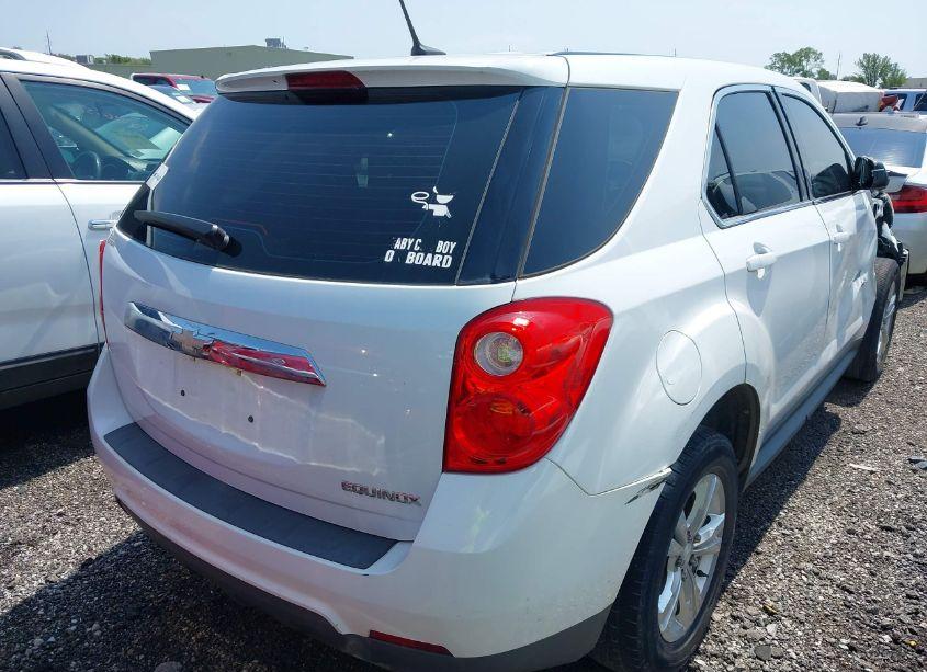 Photo 4 of 2015 Chevrolet Equinox LS (VIN 2GNALAEK8F6116243)