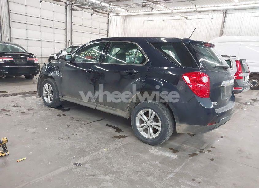 Photo 3 of 2015 Chevrolet Equinox LS (VIN 2GNALAEK8F6161652)