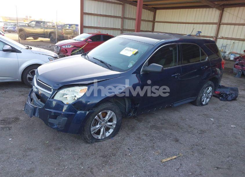 Photo 2 of 2015 Chevrolet Equinox LS (VIN 2GNALAEK8F6175664)