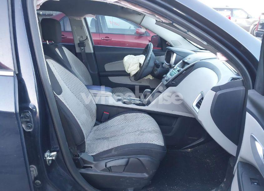 Photo 5 of 2015 Chevrolet Equinox LS (VIN 2GNALAEK8F6175664)