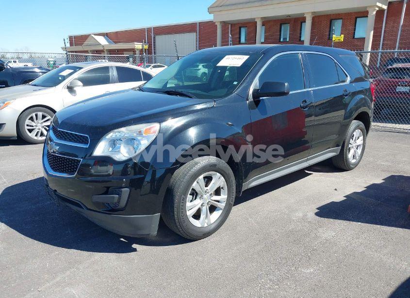 Photo 2 of 2015 Chevrolet Equinox LS (VIN 2GNALAEK8F6423461)