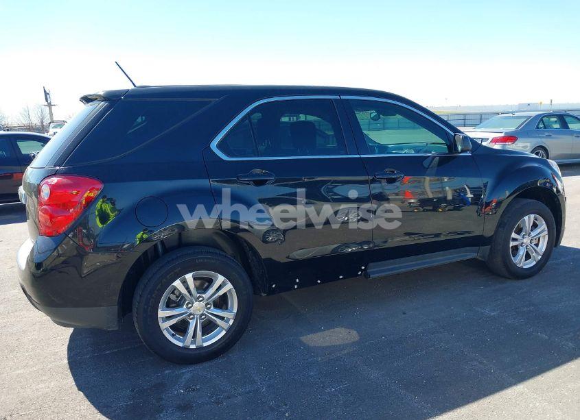 Photo 6 of 2015 Chevrolet Equinox LS (VIN 2GNALAEK8F6423461)