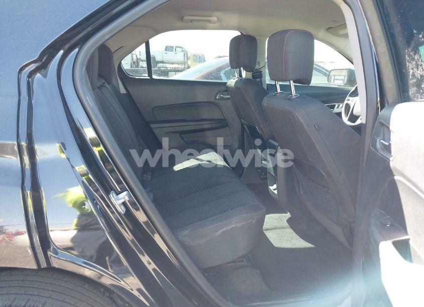 Photo 8 of 2015 Chevrolet Equinox LS (VIN 2GNALAEK8F6423461)