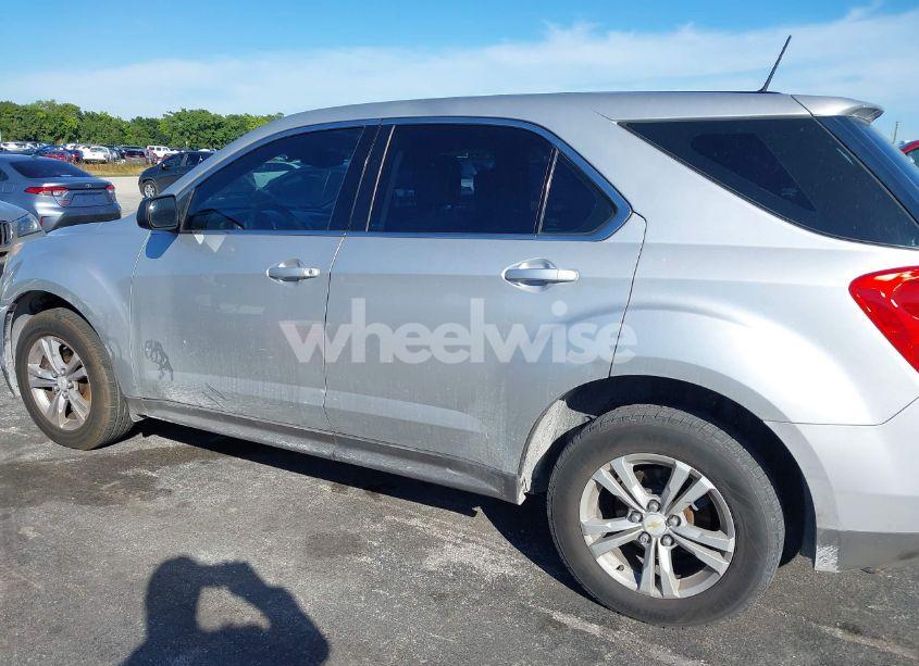 Photo 6 of 2014 Chevrolet Equinox LS (VIN 2GNALAEK9E1127506)