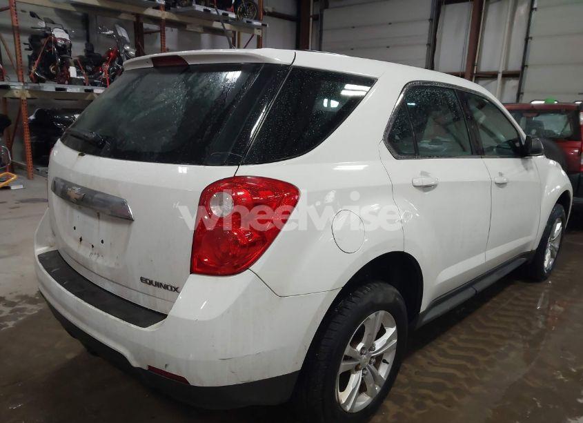 Photo 4 of 2014 Chevrolet Equinox LS (VIN 2GNALAEK9E6157849)