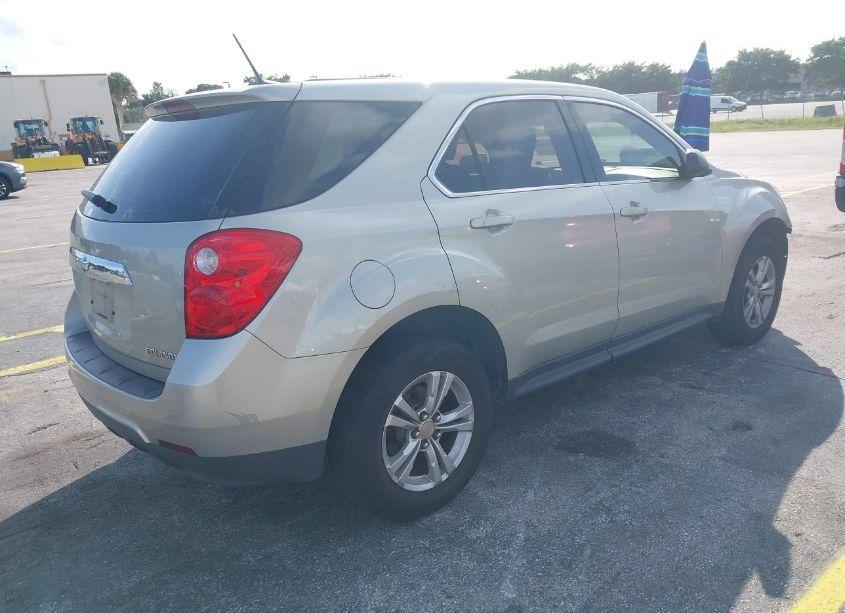 Photo 4 of 2014 Chevrolet Equinox LS (VIN 2GNALAEK9E6229925)