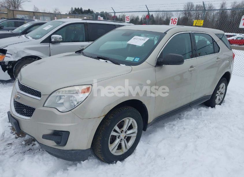 Photo 2 of 2014 Chevrolet Equinox LS (VIN 2GNALAEK9E6310326)