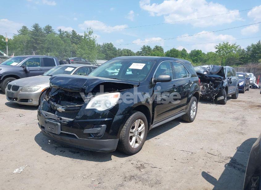 Photo 2 of 2015 Chevrolet Equinox LS (VIN 2GNALAEK9F1176528)