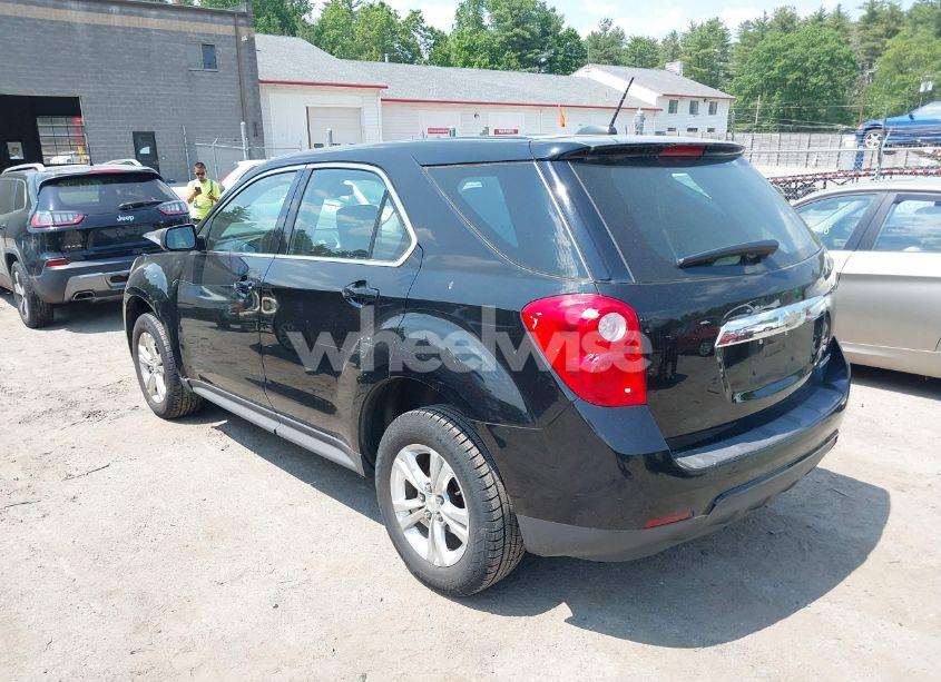 Photo 3 of 2015 Chevrolet Equinox LS (VIN 2GNALAEK9F1176528)