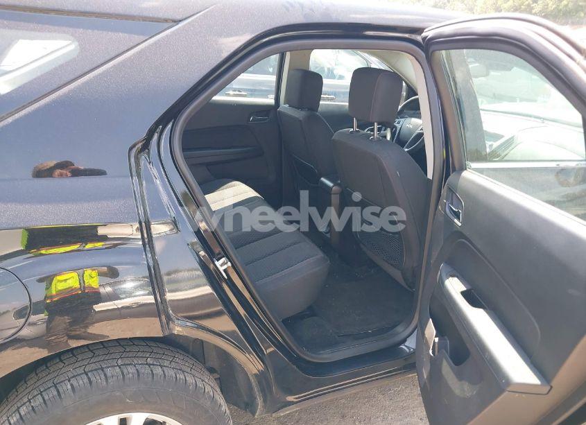 Photo 8 of 2015 Chevrolet Equinox LS (VIN 2GNALAEK9F1176528)