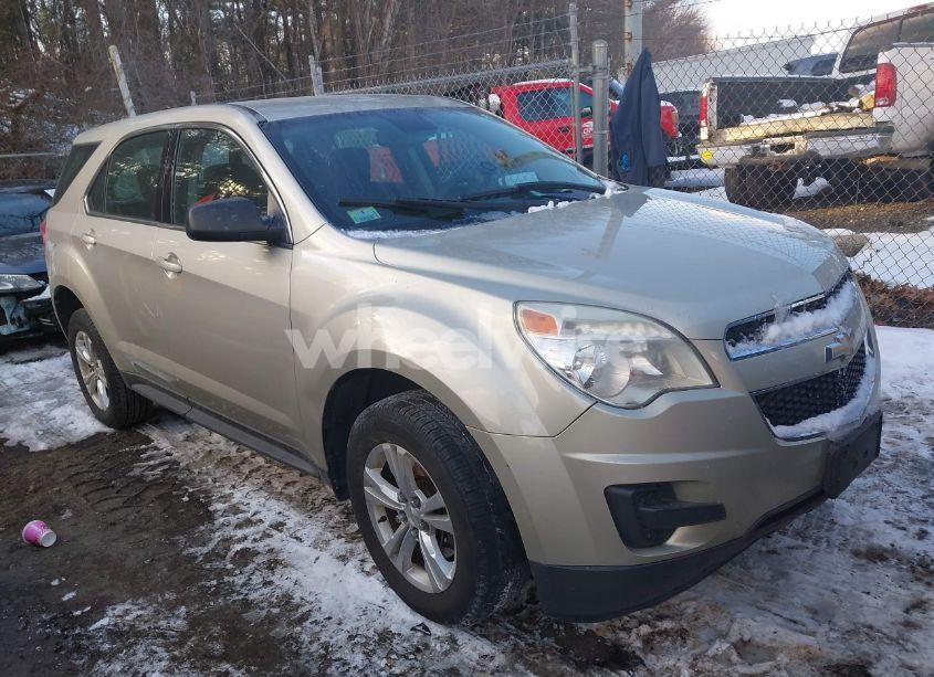 2015 Chevrolet Equinox LS (VIN 2GNALAEK9F6398456) main photo