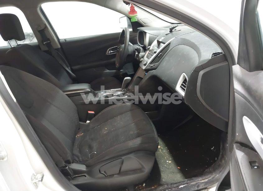 Photo 5 of 2014 Chevrolet Equinox LS (VIN 2GNALAEKXE6174840)