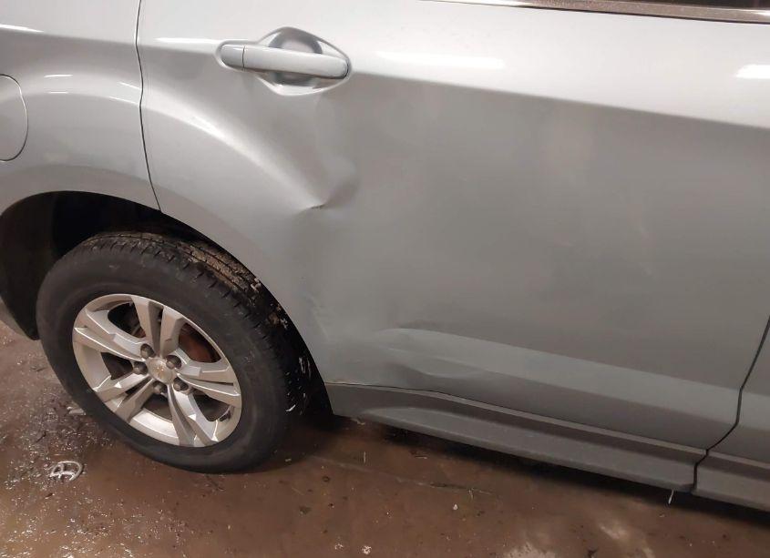 Photo 6 of 2014 Chevrolet Equinox LS (VIN 2GNALAEKXE6199964)