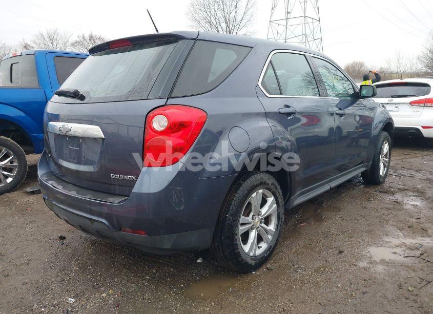Photo 4 of 2014 Chevrolet Equinox LS (VIN 2GNALAEKXE6213667)