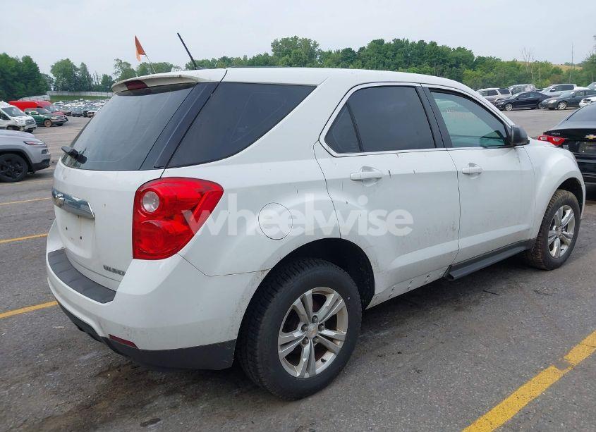 Photo 4 of 2014 Chevrolet Equinox LS (VIN 2GNALAEKXE6382958)