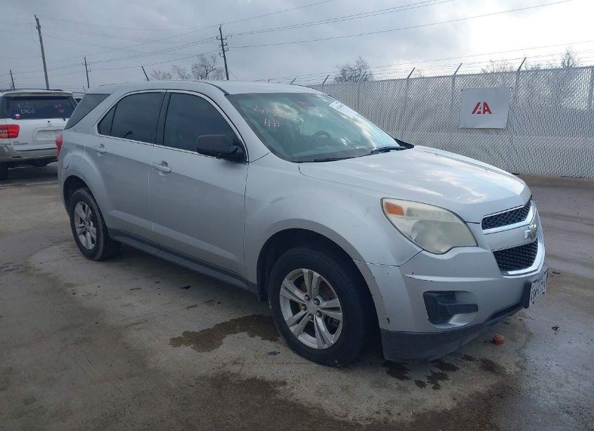2015 Chevrolet Equinox LS (VIN 2GNALAEKXF1104494) main photo