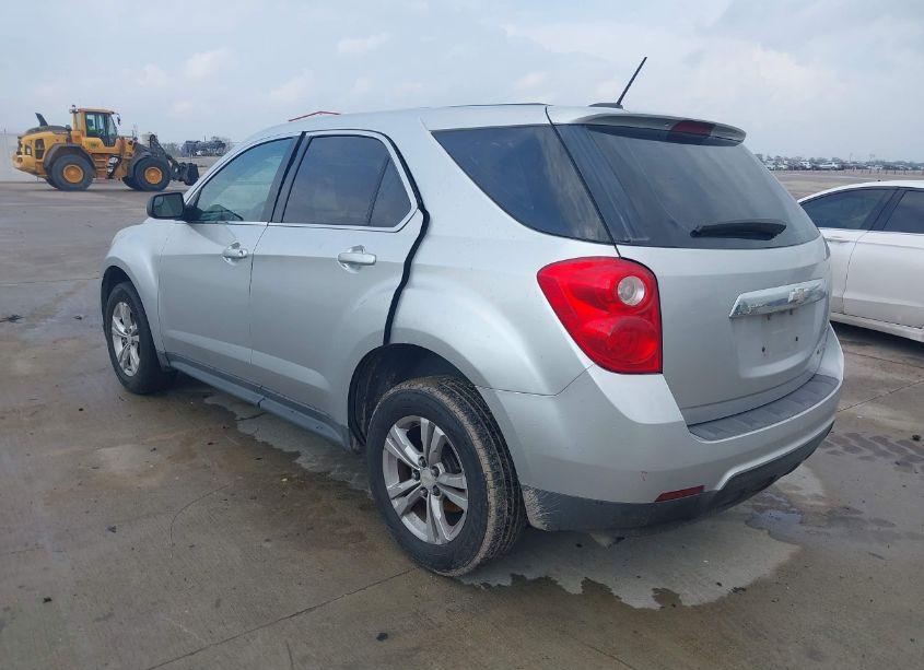 Photo 3 of 2015 Chevrolet Equinox LS (VIN 2GNALAEKXF1104494)