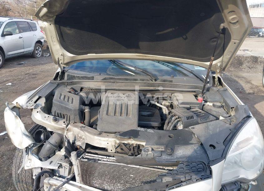 Photo 10 of 2015 Chevrolet Equinox LS (VIN 2GNALAEKXF1104835)