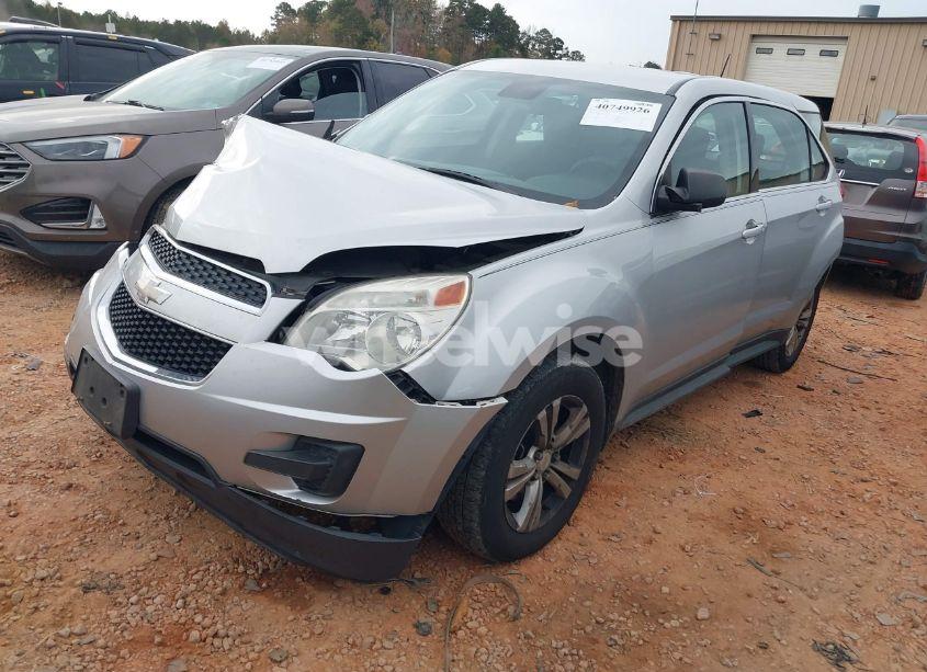 Photo 2 of 2015 Chevrolet Equinox LS (VIN 2GNALAEKXF1111641)