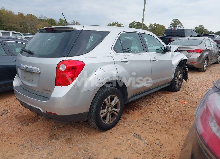 Photo 4 of 2015 Chevrolet Equinox LS (VIN 2GNALAEKXF1111641)