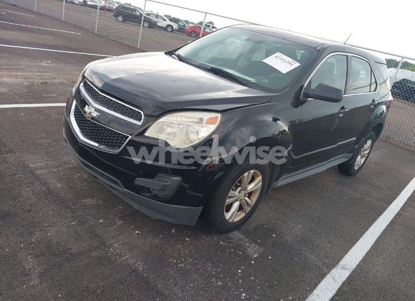 Photo 2 of 2015 Chevrolet Equinox LS (VIN 2GNALAEKXF1118881)