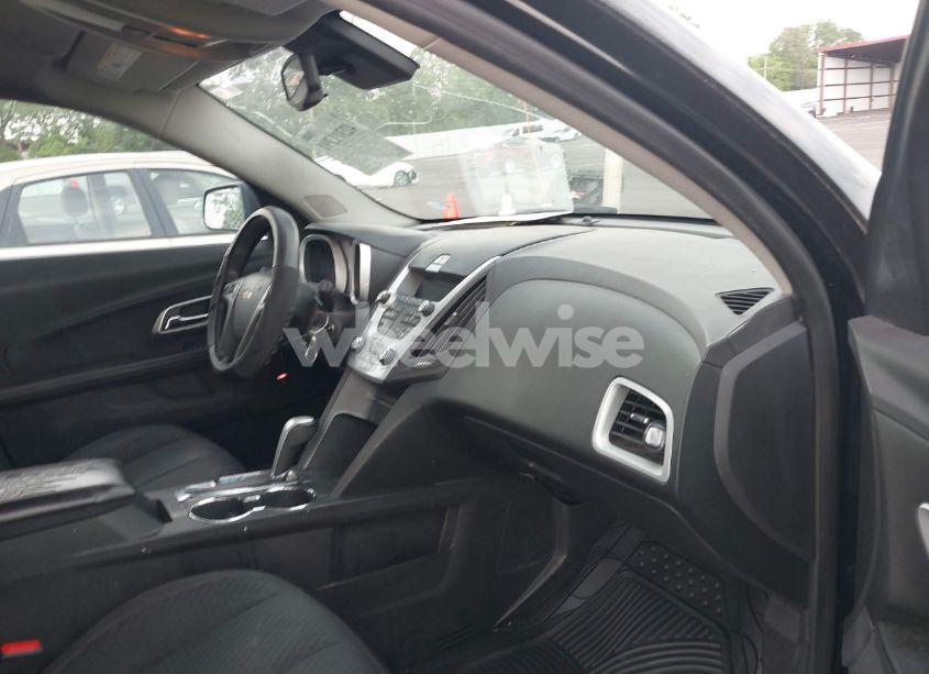 Photo 5 of 2015 Chevrolet Equinox LS (VIN 2GNALAEKXF1118881)