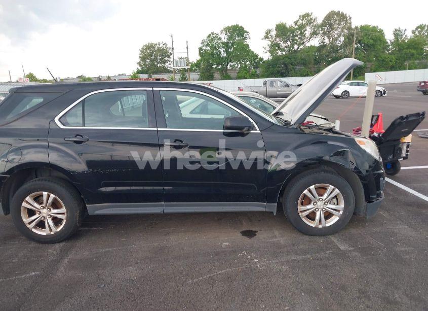 Photo 6 of 2015 Chevrolet Equinox LS (VIN 2GNALAEKXF1118881)