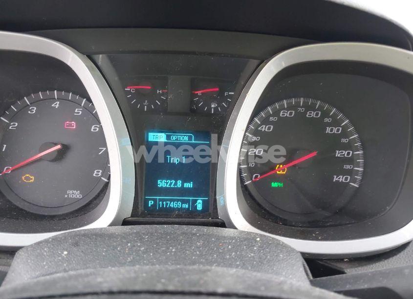 Photo 7 of 2015 Chevrolet Equinox LS (VIN 2GNALAEKXF1118881)